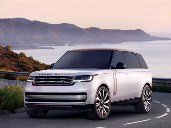 Dịch vụ thay Kính chắn gió xe Range Rover tận nơi